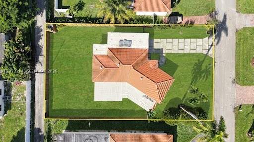 3 bedroom SingleFamilyResidence at 10650 NE 11th Ct, Miami Shores Estates, Miami Shores — photo 4