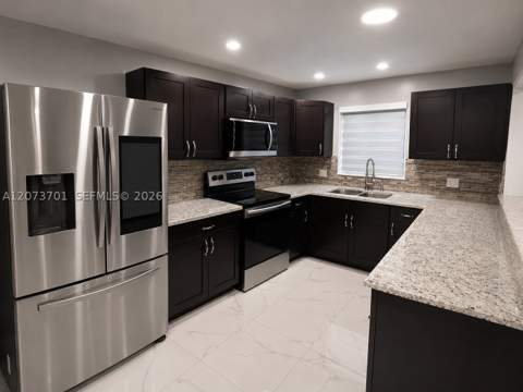 13390 SW 257th Ter, Homestead FL - photo 9 of 19