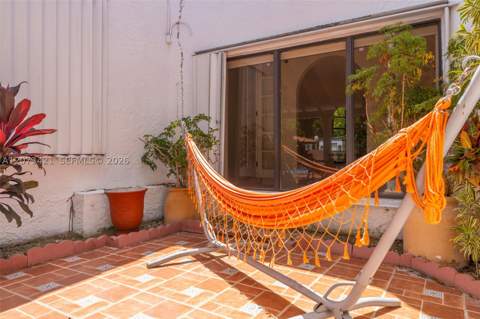 8390 SW 2nd St, Miami FL - photo 10 of 72