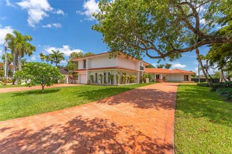 8390 SW 2nd St, Miami FL - photo 6 of 72