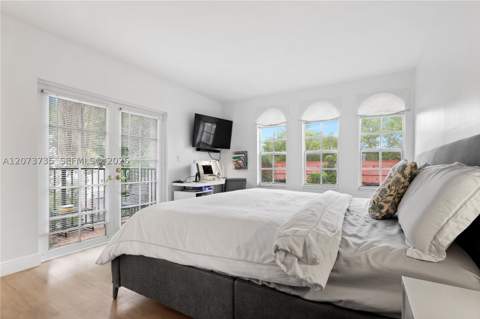 323 Navarre Ave 301, Coral Gables FL - photo 18 of 23