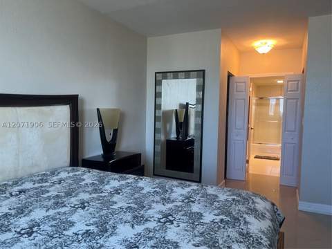 300 Bayview Dr 1707, Sunny Isles Beach FL - photo 16 of 33