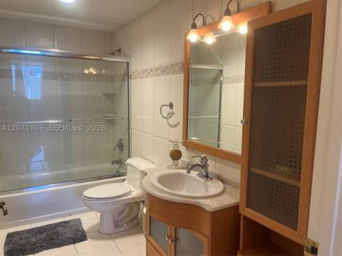 300 Bayview Dr 1707, Sunny Isles Beach FL - photo 21 of 33