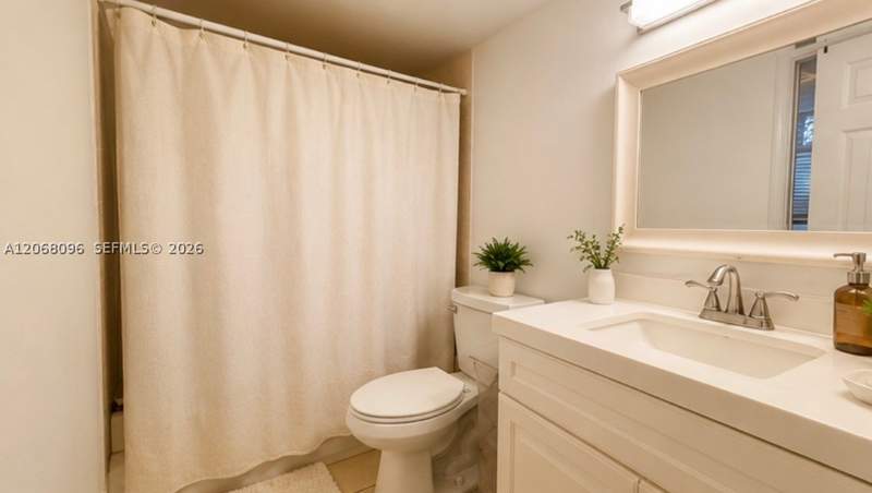 2 bedroom Condominium at 19771 SW 114th Ave 126, Point South Condo, Miami — photo 5