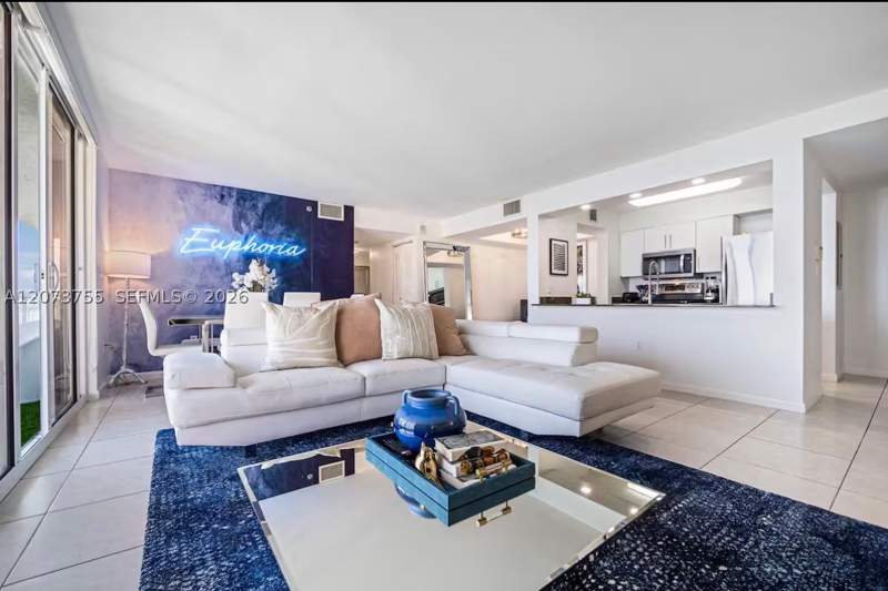 2 bedroom Condominium at 1200 Brickell Bay Dr 4101, The Club At Brickell Bay, Miami — photo 4