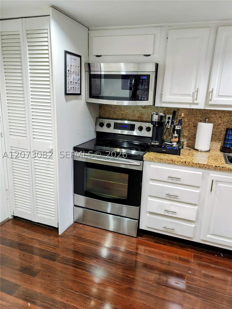 1 bedroom Condominium at 2333 Brickell Ave 2814, Brickell Bay Club Condo, Miami — photo 5