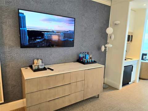 4401 Collins Ave 1401, Miami Beach FL - photo 8 of 29