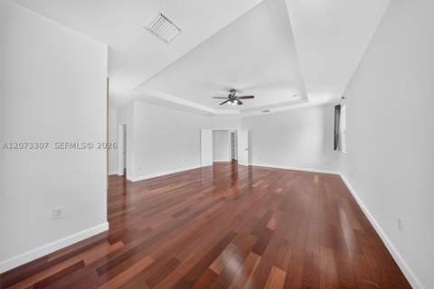9371 W 35th Ave, Hialeah FL - photo 12 of 39