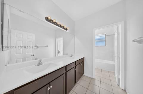 9371 W 35th Ave, Hialeah FL - photo 15 of 39