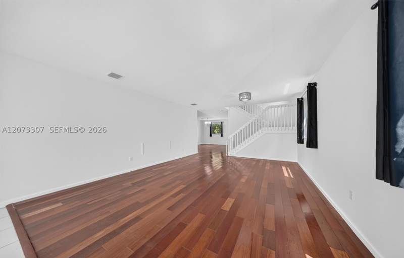 5 bedroom SingleFamilyResidence at 9371 W 35th Ave, Bonterra, Hialeah — photo 3