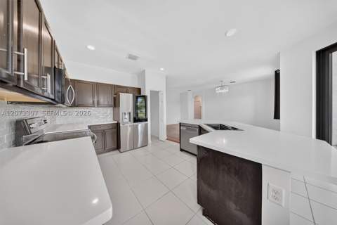 9371 W 35th Ave, Hialeah FL - photo 8 of 39