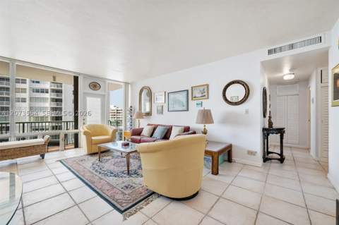 1408 Brickell Bay Dr 706, Miami FL - photo 10 of 41