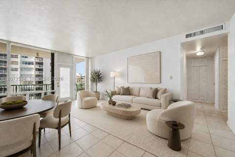 1408 Brickell Bay Dr 706, Miami FL - photo 6 of 41
