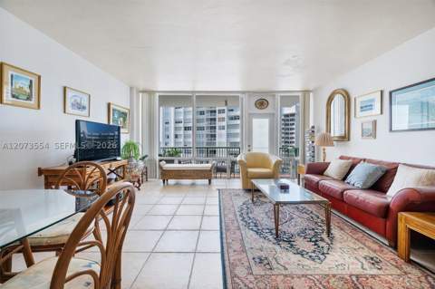 1408 Brickell Bay Dr 706, Miami FL - photo 8 of 41
