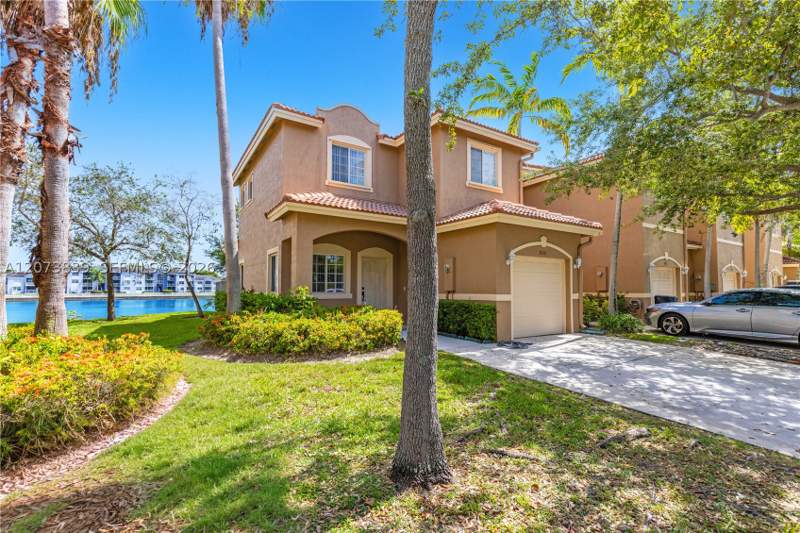 3 bedroom Townhouse at 8549 SW 214th Ln, Santa Barbara, Cutler Bay — photo 2
