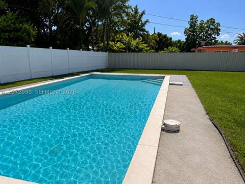 1870 NE 154th Ter, North Miami Beach FL - photo 10 of 17