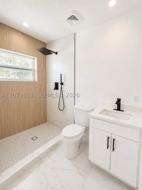 1870 NE 154th Ter, North Miami Beach FL - photo 7 of 17