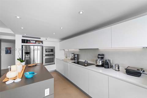9 Island Ave 2207, Miami Beach FL - photo 13 of 35