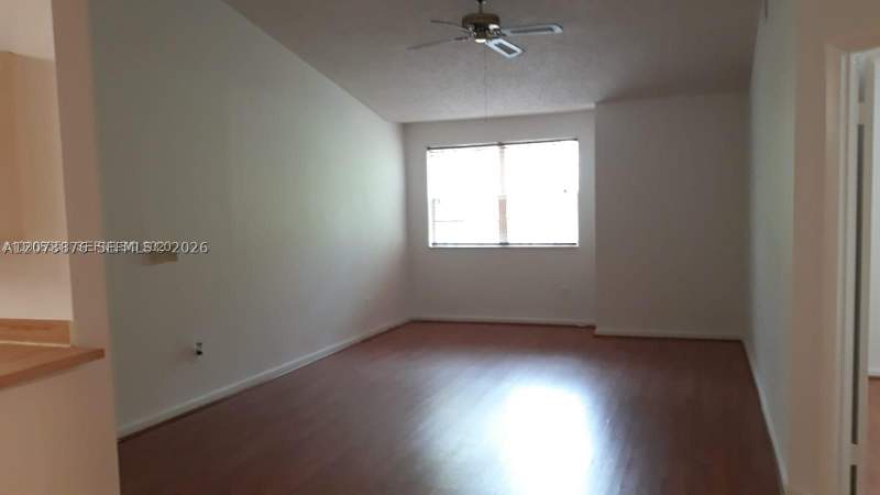 1 bedroom Condominium at 18328 NW 68th Ave O, La Hacienda Country Club, Hialeah — photo 2