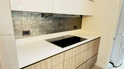 600 NE 27th St 604, Miami FL - photo 17 of 59