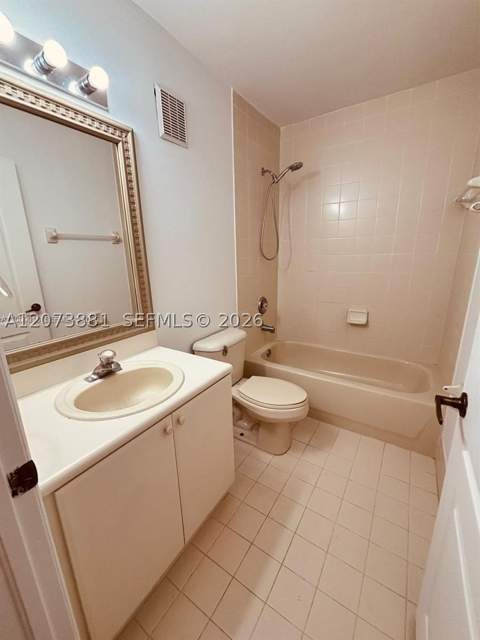7080 NW 177th St 201-13, Hialeah FL - photo 12 of 20