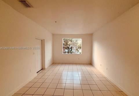 7080 NW 177th St 201-13, Hialeah FL - photo 6 of 20