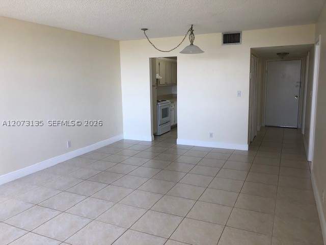 1 bedroom Condominium at 2025 NE 164th St 801, Crestview Towers Condo, North Miami Beach — photo 3