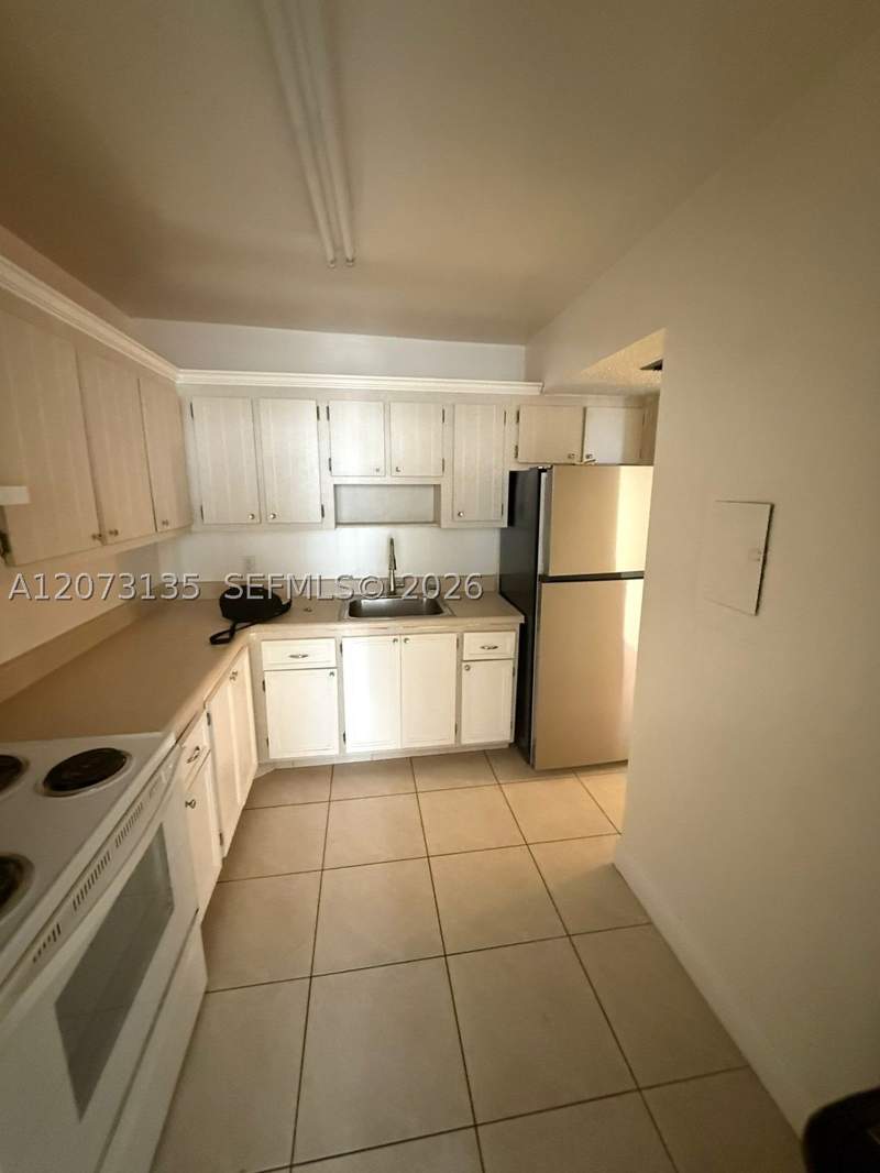 1 bedroom Condominium at 2025 NE 164th St 801, Crestview Towers Condo, North Miami Beach — photo 5