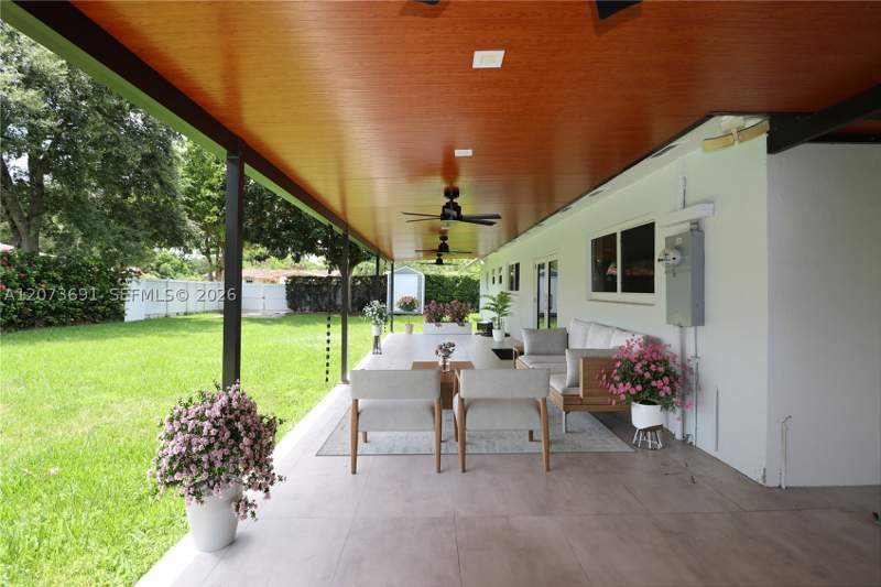 3 bedroom SingleFamilyResidence at 8123 SW 95th Ct, Heftler Homes Sunset Park, Miami — photo 4
