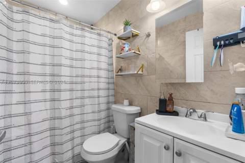 3073 NW 59th St, Miami FL - photo 12 of 35