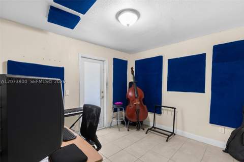 3073 NW 59th St, Miami FL - photo 16 of 35