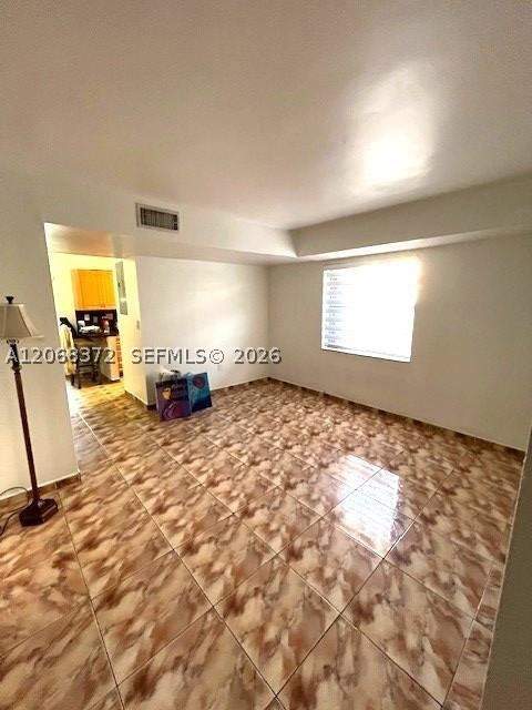 3 bedroom Townhouse at 5274 W 25th Ln 206, Las Brisas Th Apts Condo, Hialeah — photo 2