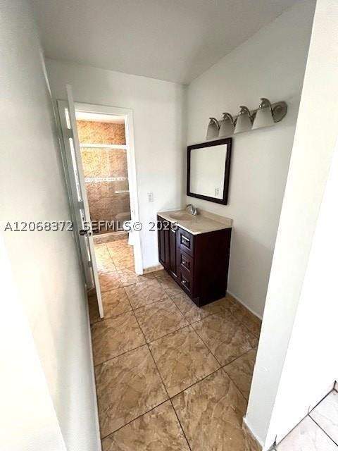 5274 W 25th Ln 206, Hialeah FL - photo 9 of 17