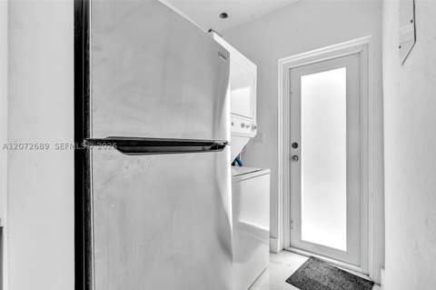 18381 NE 21st Pl, North Miami Beach FL - photo 17 of 44
