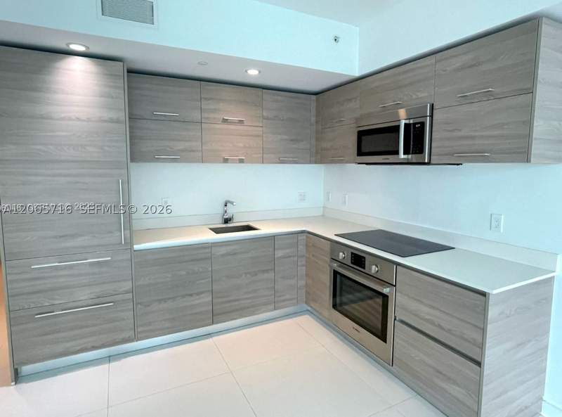 1 bedroom Condominium at 1300 S Miami Ave 1008, 1300 S Miami Avenue Condo, Miami — photo 2