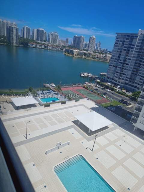 2780 NE 183rd St 1402, Aventura FL - photo 13 of 28