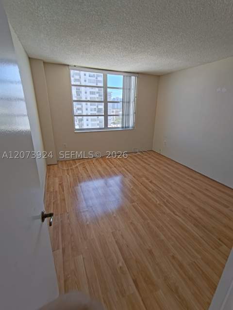 2780 NE 183rd St 1402, Aventura FL - photo 8 of 28