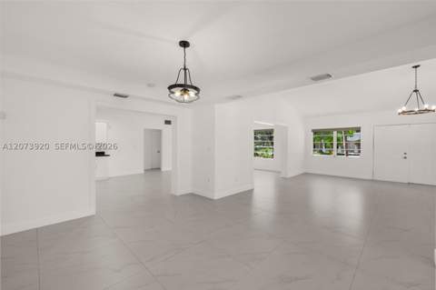 8261 SW 142nd St, Palmetto Bay FL - photo 13 of 39
