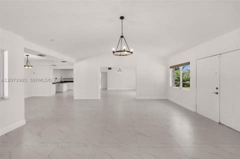 8261 SW 142nd St, Palmetto Bay FL - photo 18 of 39