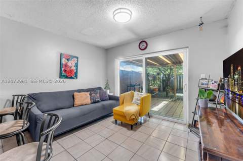 9618 SW 3rd Ln 18, Miami FL - photo 8 of 23
