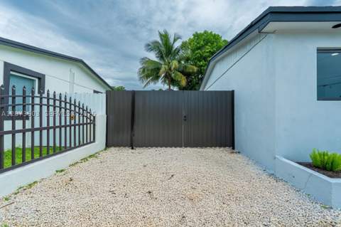 1301 NW 176th Ter, Miami Gardens FL - photo 24 of 27