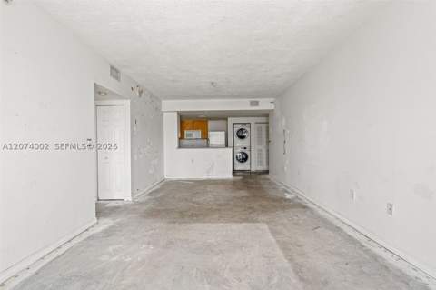 275 NE 18th St 1803, Miami FL - photo 15 of 39