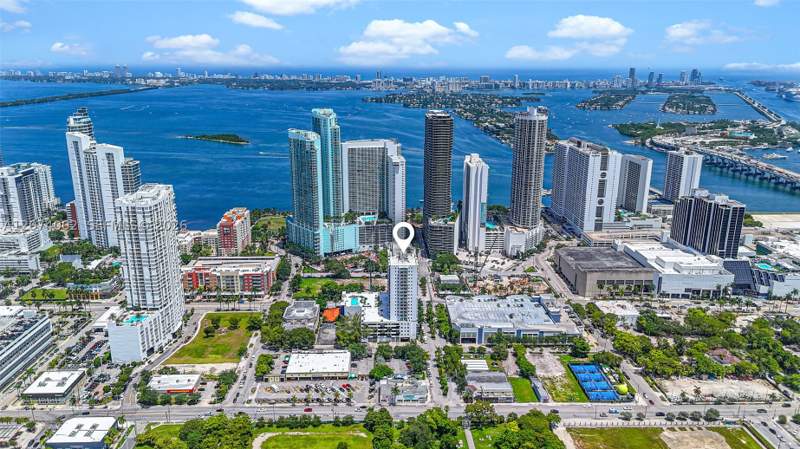 2 bedroom Condominium at 275 NE 18th St 1803, 1800 Biscayne Plaza Condo, Miami — photo 4