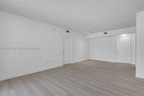 18800 NE 29th Ave Lp1022, Aventura FL - photo 6 of 31