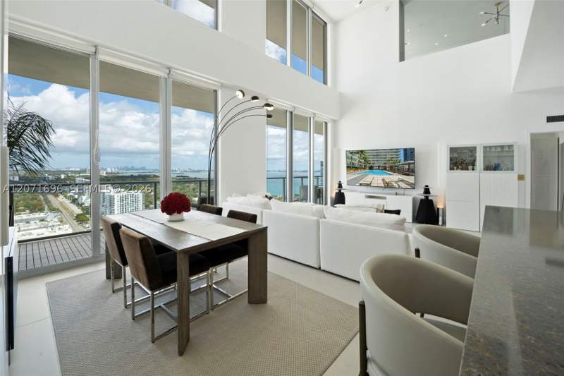 2 bedroom Condominium at 3470 E Coast Ave Ph102, Two Midtown Miami Condo, Miami — photo 2