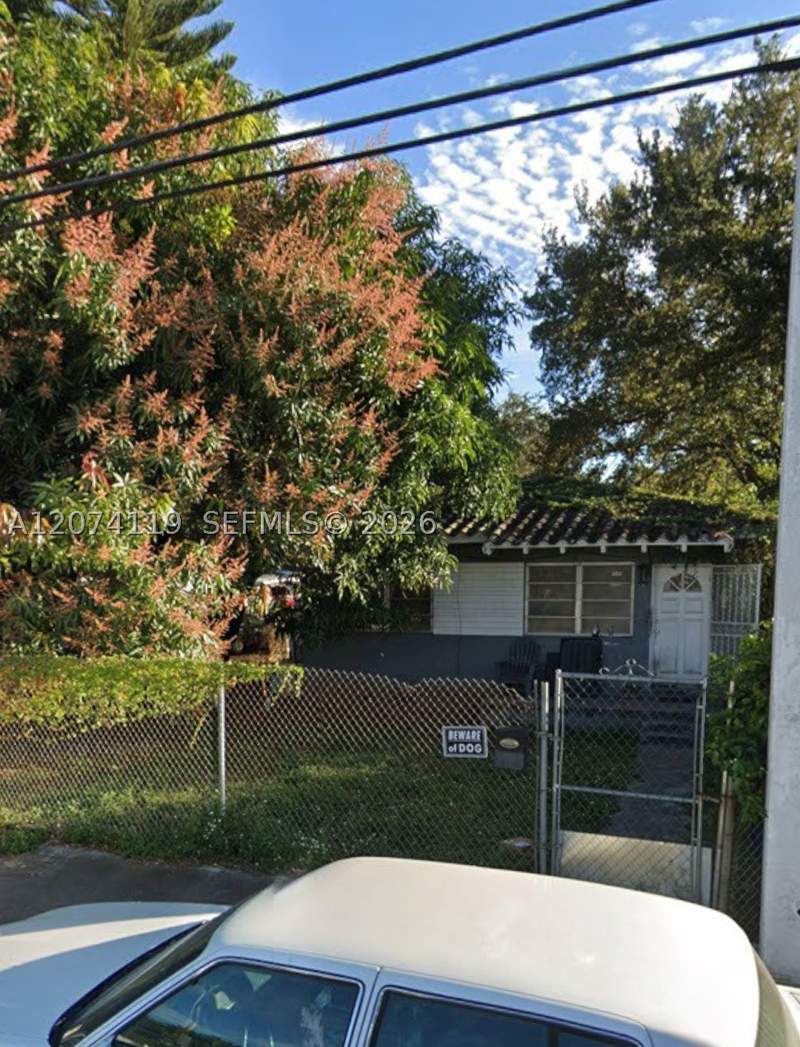3 bedroom SingleFamilyResidence at 3300 NW 50th St, Seminole Lawn, Miami — photo 3