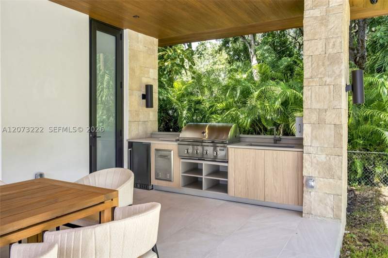5 bedroom SingleFamilyResidence at 7840 SW 98th St, Kendal Pines, Miami — photo 5