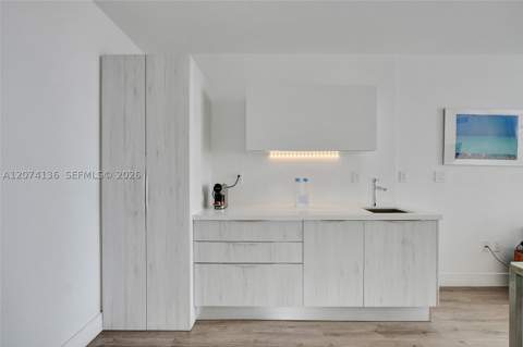 6080 Collins Ave 520, Miami Beach FL - photo 10 of 29
