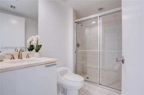 15051 Royal Oaks Ln 503, North Miami FL - photo 13 of 15
