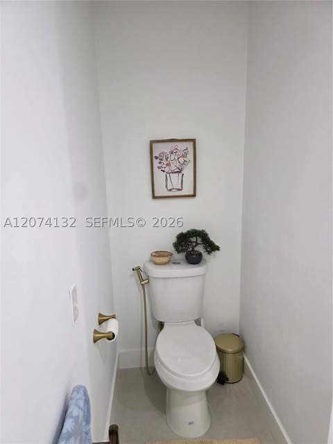 16011 SW 87th Ter, Miami FL - photo 10 of 22